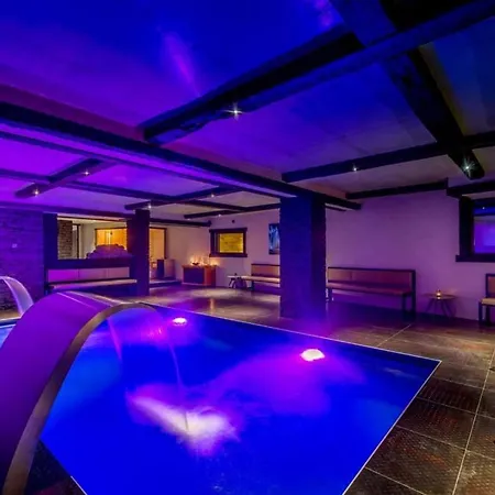 Villa 5br Stunning Chalet In Pool&sauna *