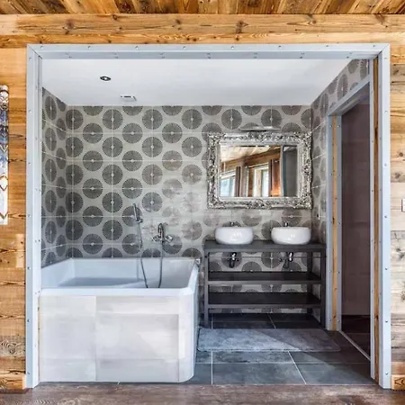 5br Stunning Chalet In Pool&sauna * Tignes